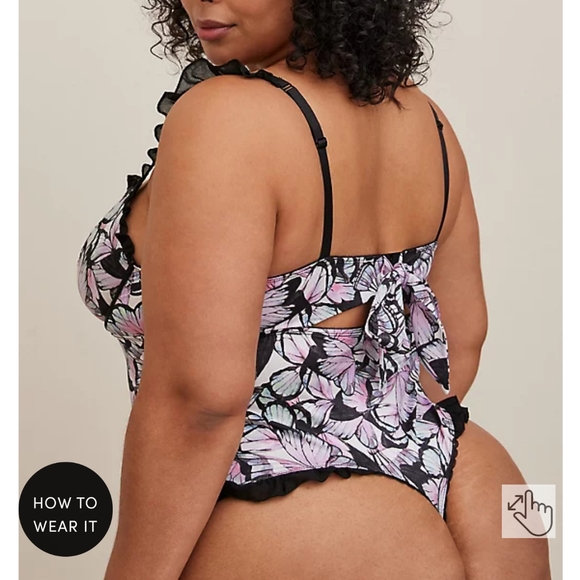 ✨NWT✨Torrid Satin Ruffle Thong Bodysuit - Picture 2 of 4